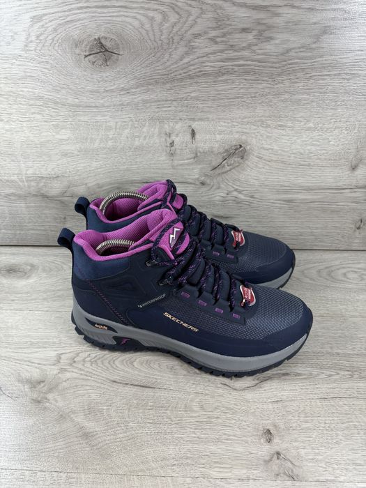 Skechers Waterproof жіночі зимові ботінки 40 розмір