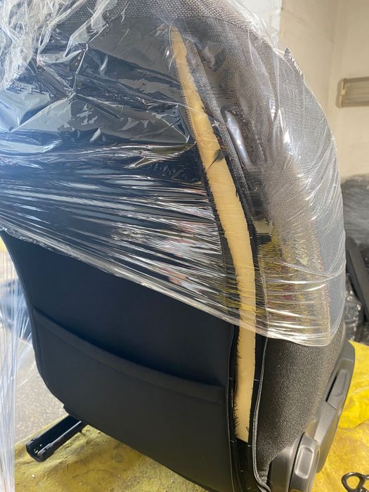 Продам сидіння Кіа соул та Пежо 208