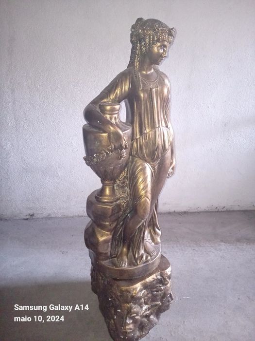 Estatueta com base