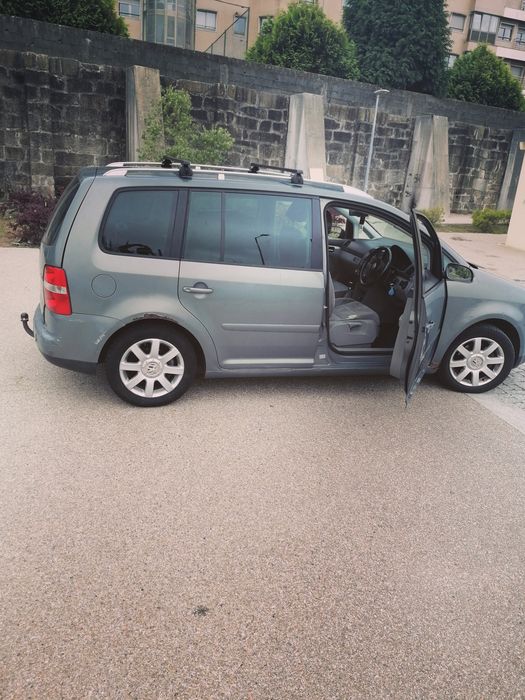 Vw turan para pecas ou legalizar! Aceito troca matricula estrangeira!