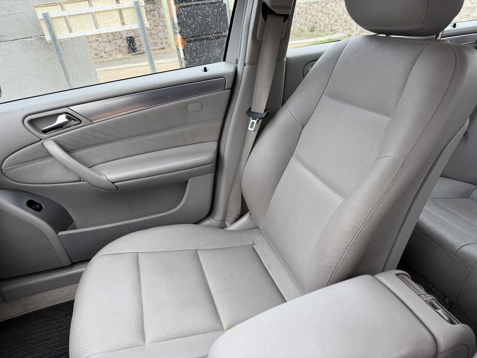 Mercedes C220 APENAS 154 MIL KMS