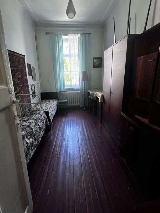 3-х кімнатна квартира в центрі Полтави. Цегляний будинок. - View 2