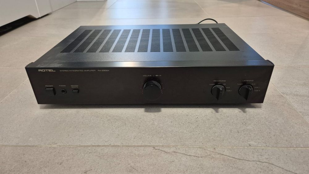 Wzmacniacz stereo ROTEL RA-935BX