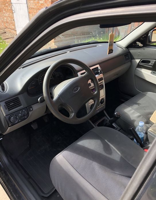 Продам Приору с газом