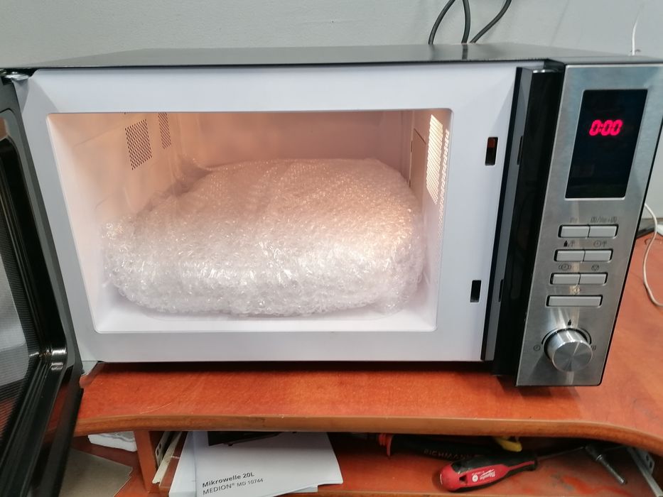 Mikrofalówka Quigg m32