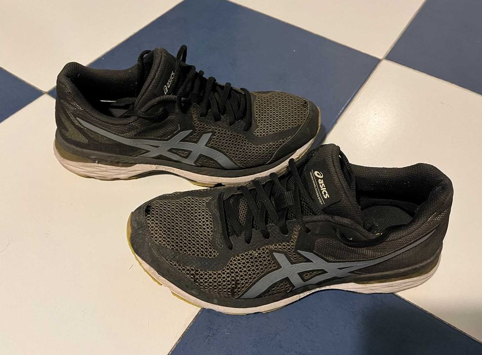 Asics Running Dynamic Duo em bom estado