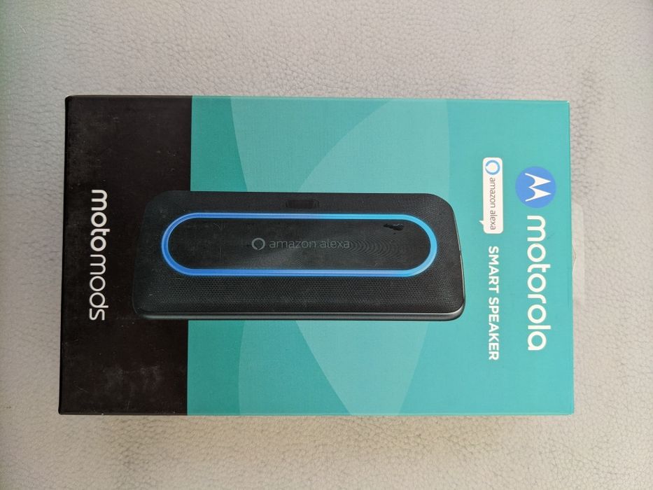 Колонка Alexa. Moto Mod Alexa. Motorola Alexa