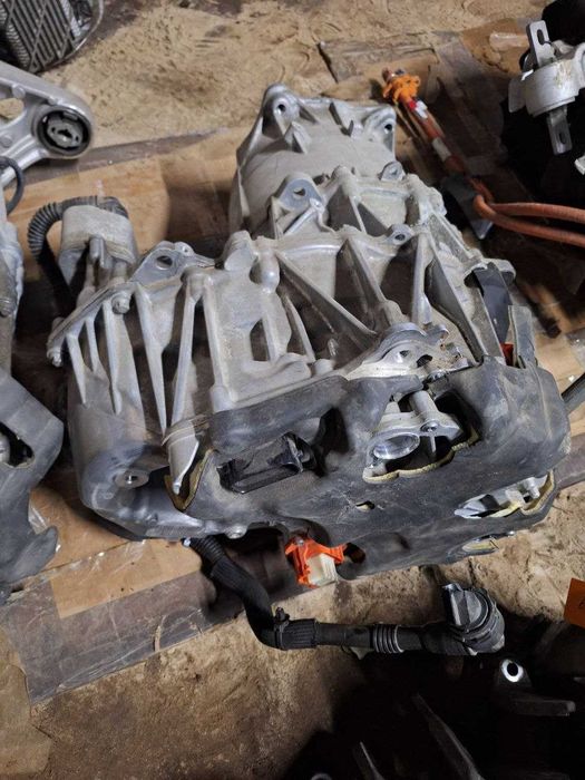 Двигун передній Tesla Model S / X 2021-2025 1798000-00-B