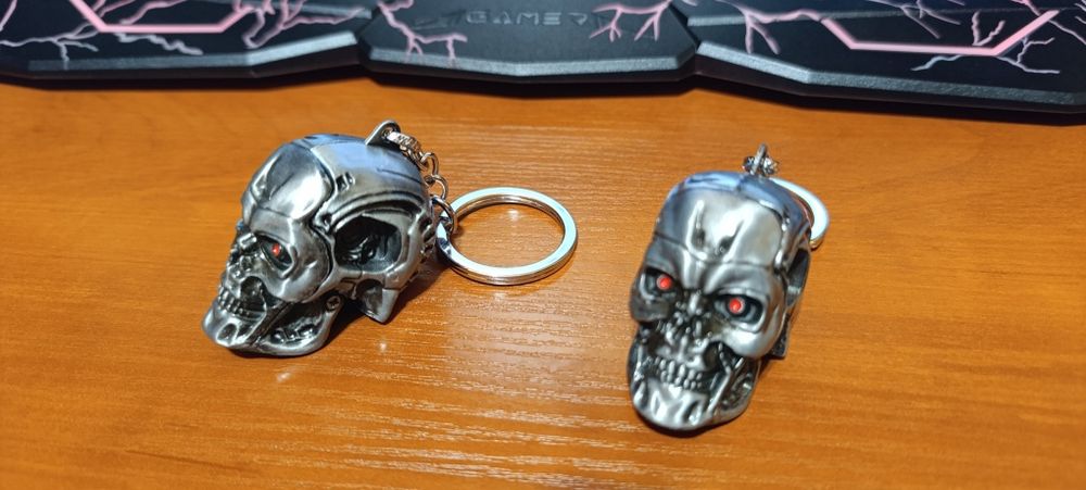 Брелок голова Термінатора