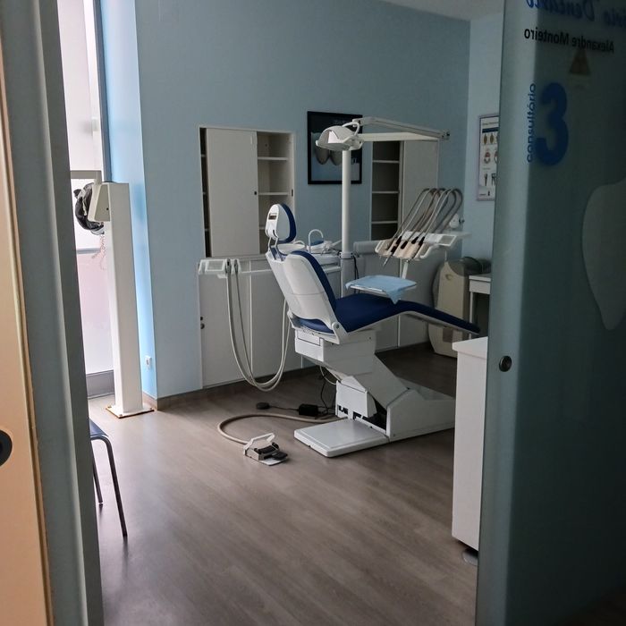 ALUGO GABINETE equipado ou vazio