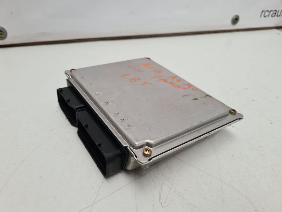 CENTRALINA BOSCH ORIGINAL 4B0906018DC 0261207636 VW VOLKSWAGEN PASSAT