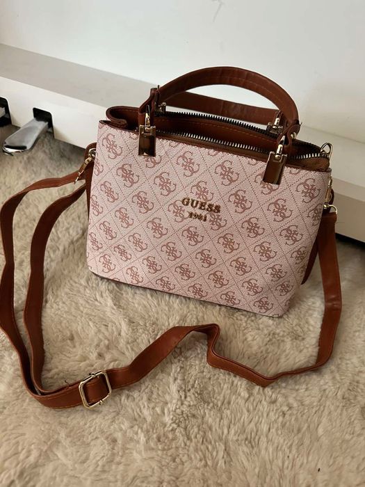 Torebka guess na ramię torba listonoszka