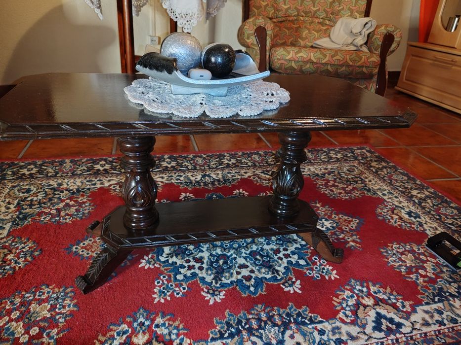 Mesa de centro em madeira