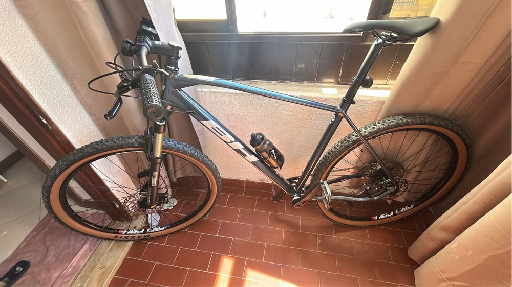 Bicleta aro 29 BH 4.0 expert nova