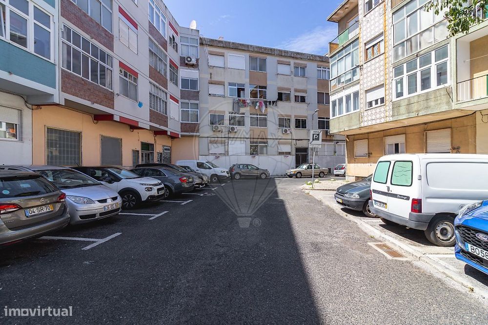 Apartamento T4 para arrendamento