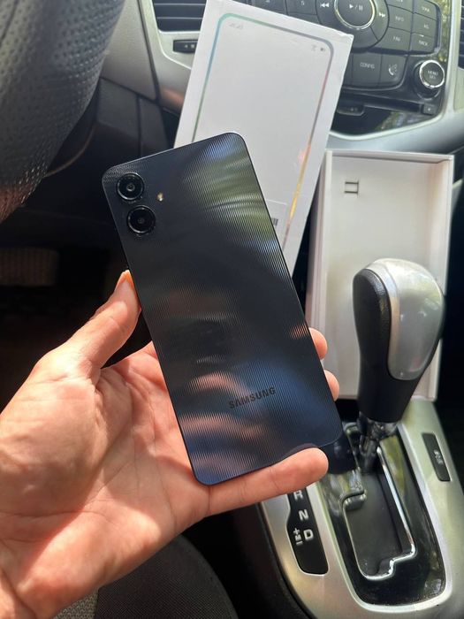 Новый телефон на 128 гб памяти