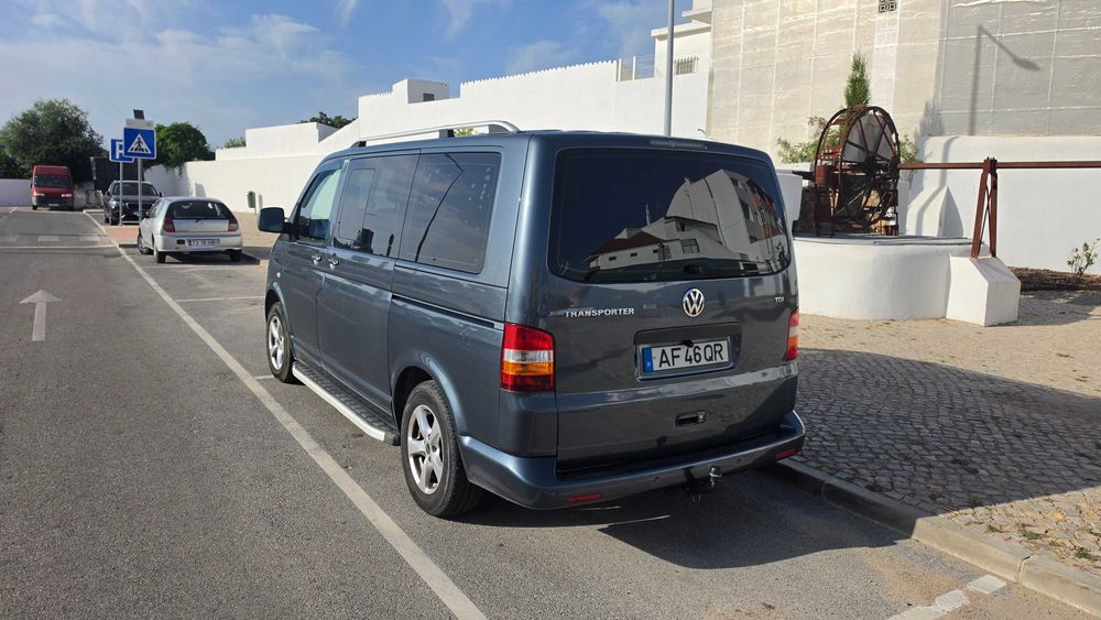 VW Transporter T5 2.5 TDI diesel 5 portas 2008