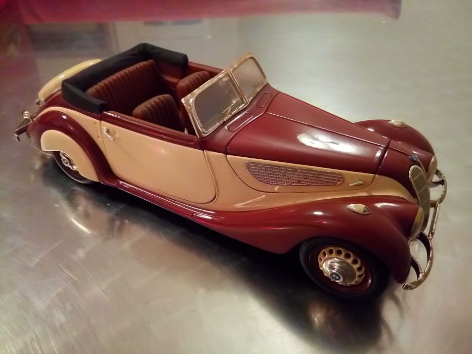 BMW 327 Coupé de 1937 - Miniatura 1:18 - Guiloy Canidelo