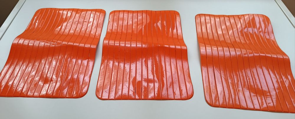 3 Tapetes de Mesa Laranja Antiderrapantes | Set of 3 Orange Non-Slip Table Mats