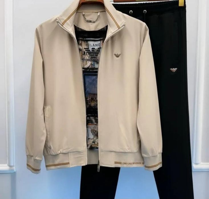 Armani S, M тонкий спортивний костюм соловічий