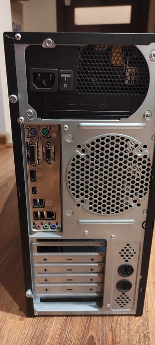 Komputer i7 6700