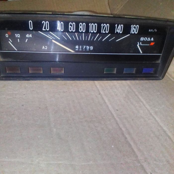 Приборная панель ваз 2101-011-013(под ремонт)+панель управления Ланос