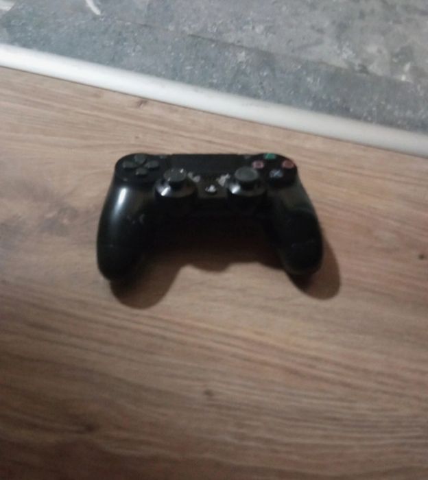 PlayStation 4 pro biały