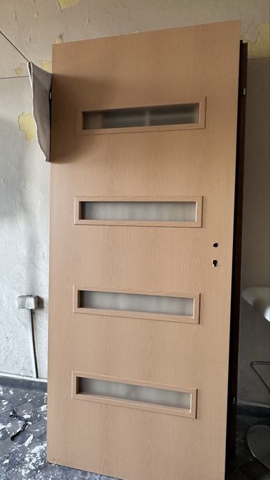 Drzwi powystawowe Będzin