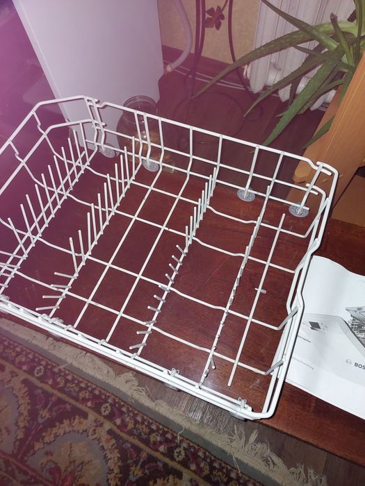 Запчасти на посудомойную  машину Bosch