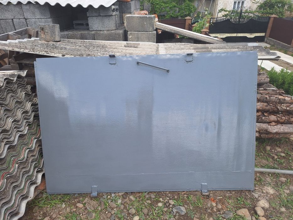 Гаражні ворота з коробкою