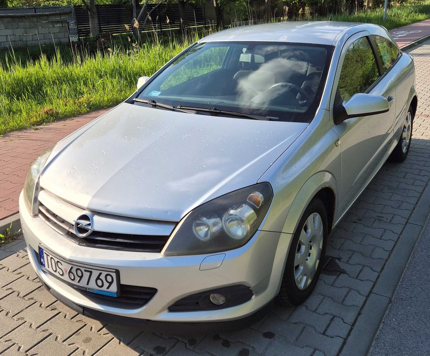 Opel Astra H GTC