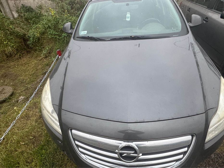 Opel Insignia 2010, uszkodzony silnik