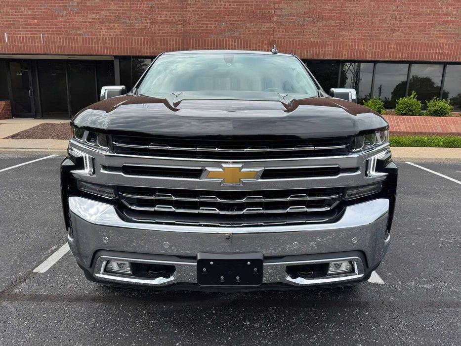 Chevrolet Silverado 1500 LTZ Crew Cab      2021