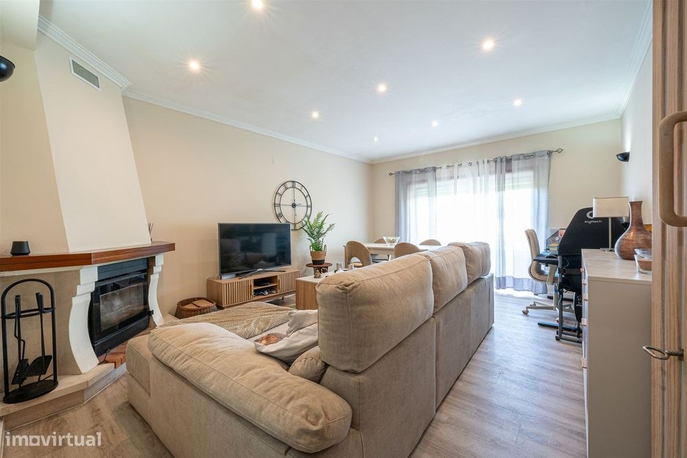 Apartamento T2 Venda em Serzedo e Perosinho,Vila Nova de Gaia — Serzedo E Perosinho, Porto