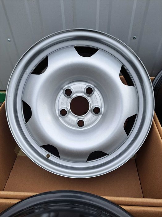 Felgi stalowe 17 5x120 7J  VW T5 T6 T7 Transporter Caravelle Multivan.