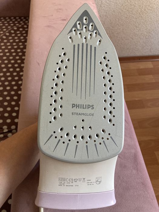 Продам утюг PHILIPS
