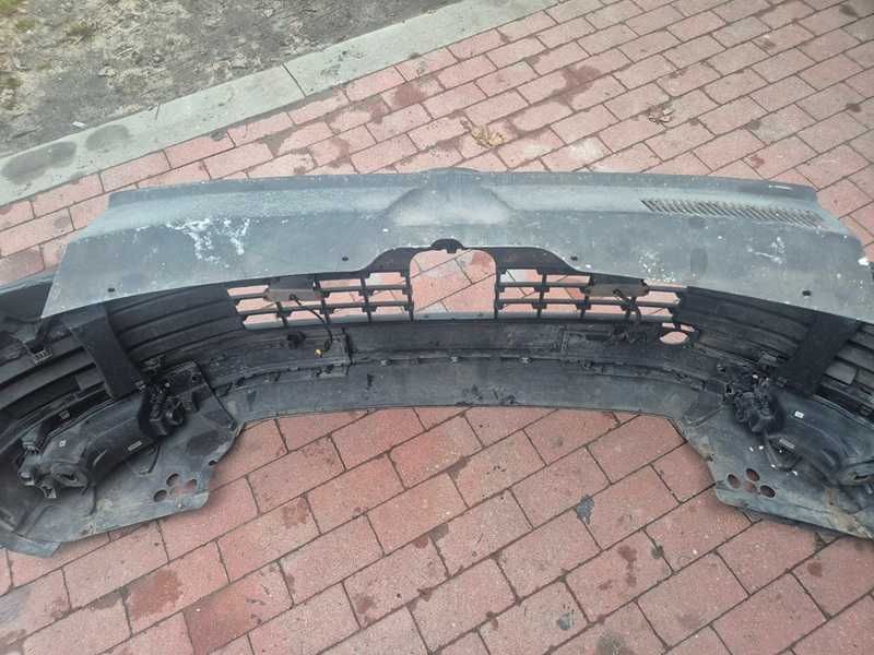 Zderzak przedni VW Transporter T6