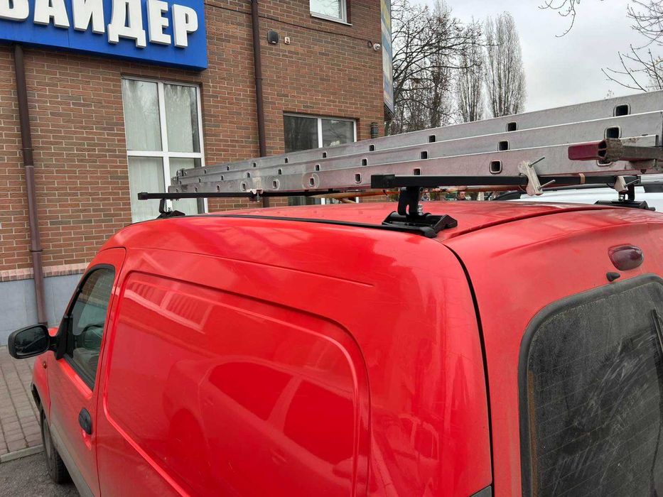 Сталеві перемички - LV штатне місце Renault Kangoo.