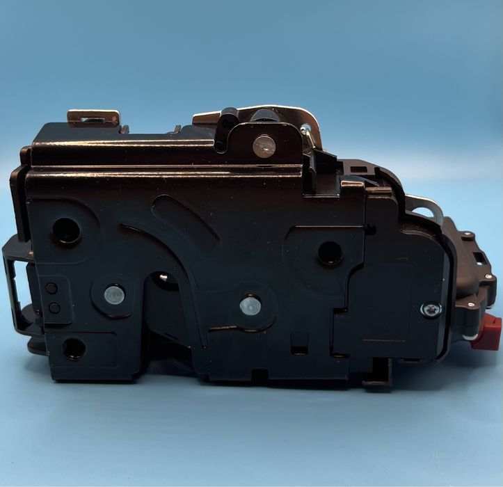 Замок дверей задній правий VW Golf 5, Jetta, Passat, Touran, Skoda Octavia A5 (7 pin)
