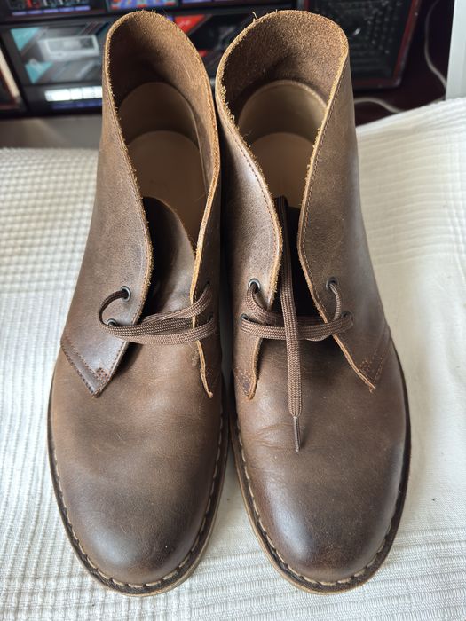 Полуботинки фірми Clarks Англія 42,5 розмір натуральна шкіра -нубук