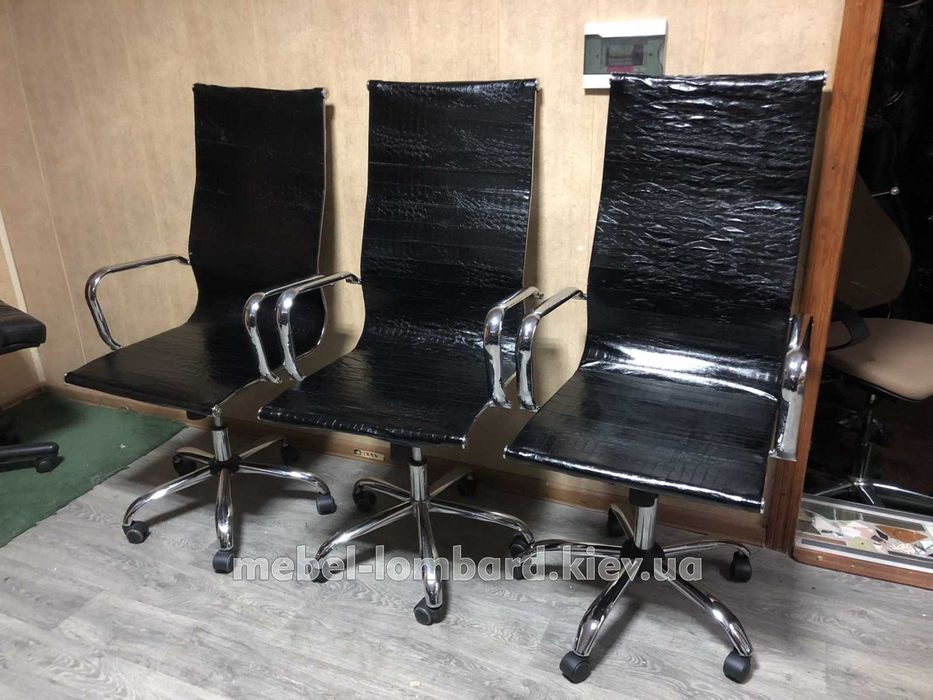 Кресло офисное RCH- Бали "Новый кожзам" "Черный" ,бу