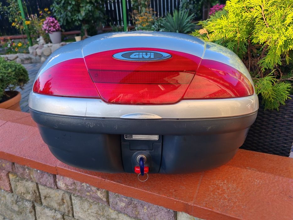 Kufer Givi Simply monolock oparcie