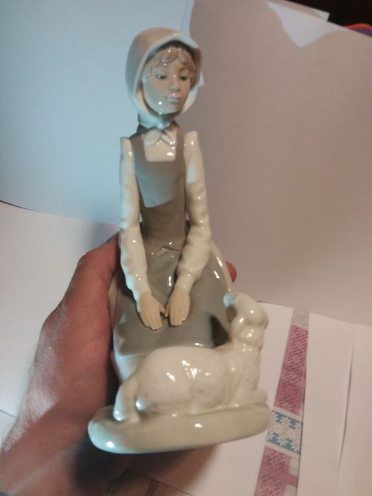 Porcelanowa pastereczka