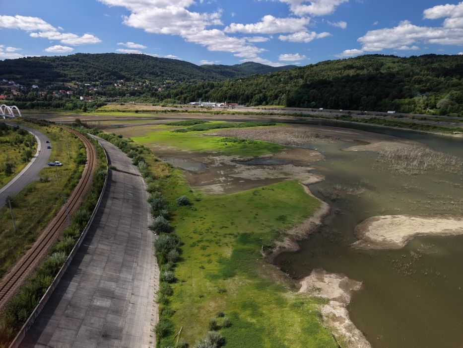Usługi filmowania dronem