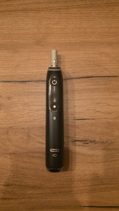 Szczoteczka oral-b USZKODZONA
