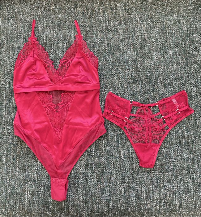 L'essence studio , Intimissimi , Katimo, One by one боді