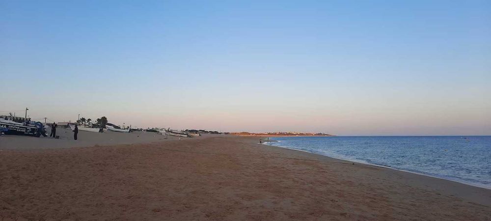 Apartamento T2 para Arrendamento de Longa Duração em Armação de Pêra – a 200 metros da Praia dos Pescadores