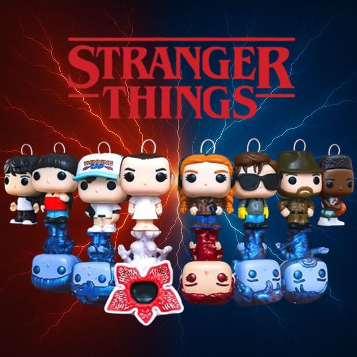 кіндер джой Stranger Things  Kinder Joy  ОСД Очень странные дела 12 шт