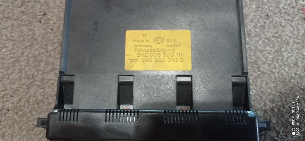 Panel klimatronik Audi 80 8a0 różne numery