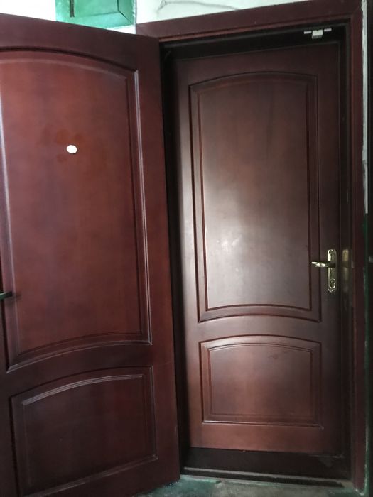 Продам вхідні двійні двері
